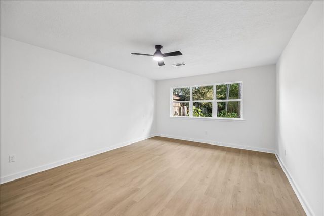 3430 Sycamore Shadows Drive, Kingwood, TX 77339