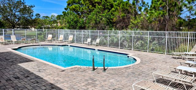 2584 SW Stockbridge Sq Square SW, Vero Beach, FL 32962
