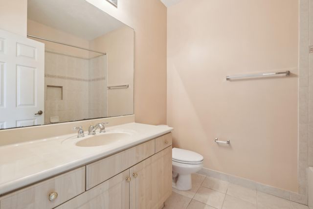 2584 SW Stockbridge Sq Square SW, Vero Beach, FL 32962