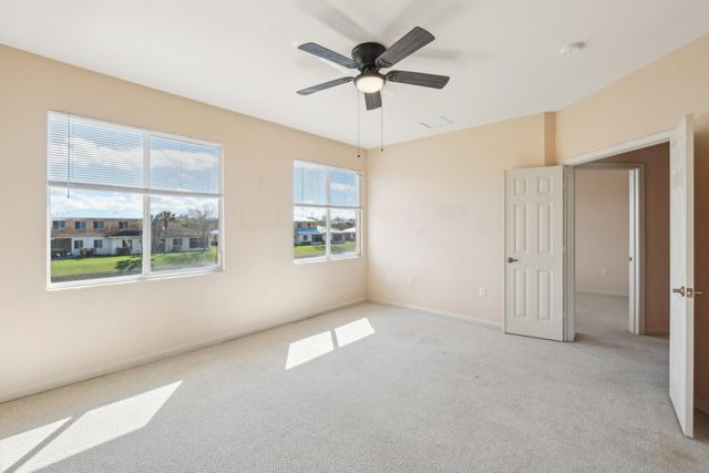 2584 SW Stockbridge Sq Square SW, Vero Beach, FL 32962
