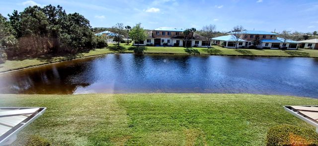 2584 SW Stockbridge Sq Square SW, Vero Beach, FL 32962