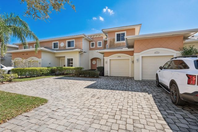 2584 SW Stockbridge Sq Square SW, Vero Beach, FL 32962
