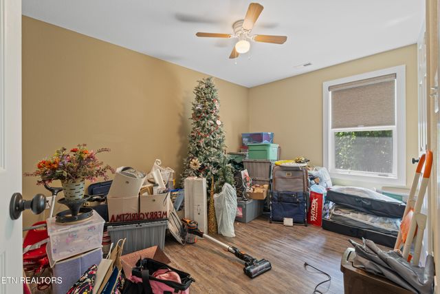 105 Wealdwood Drive, Clinton, TN 37716