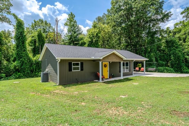 105 Wealdwood Drive, Clinton, TN 37716