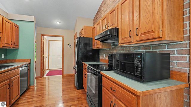 1560 Bruder Drive, Mt Pleasant, MI 48858