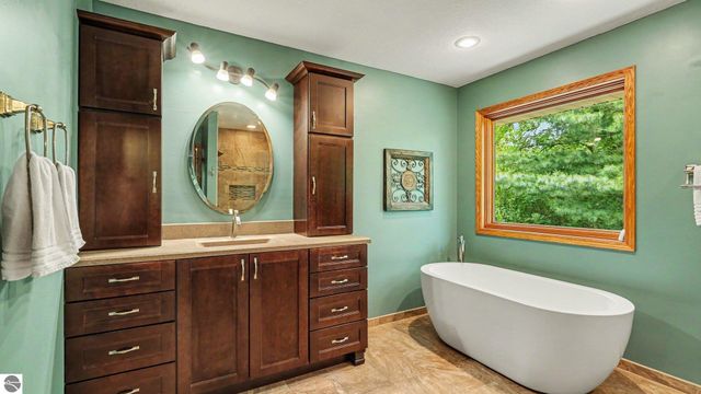 1560 Bruder Drive, Mt Pleasant, MI 48858