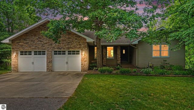 1560 Bruder Drive, Mt Pleasant, MI 48858