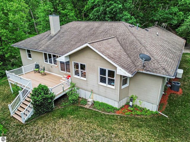 1560 Bruder Drive, Mt Pleasant, MI 48858