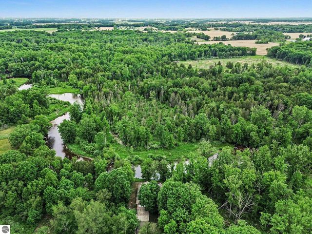 1560 Bruder Drive, Mt Pleasant, MI 48858