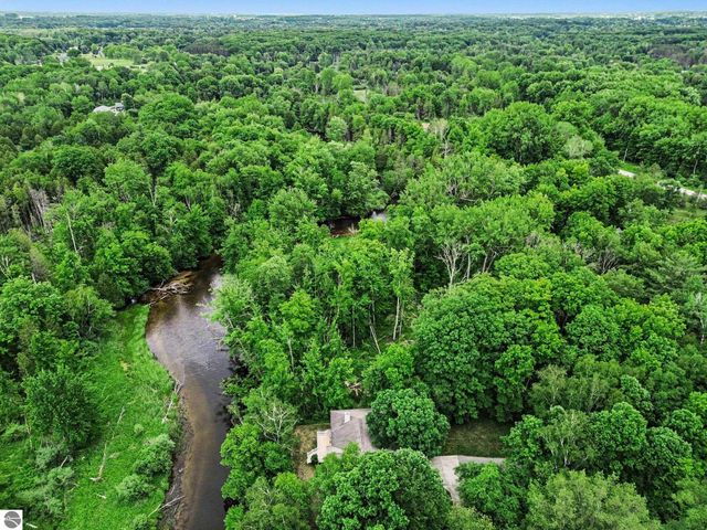 1560 Bruder Drive, Mt Pleasant, MI 48858