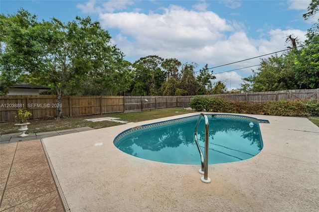 607 N Coconut Ave N 607, Port St. Lucie, FL 34952