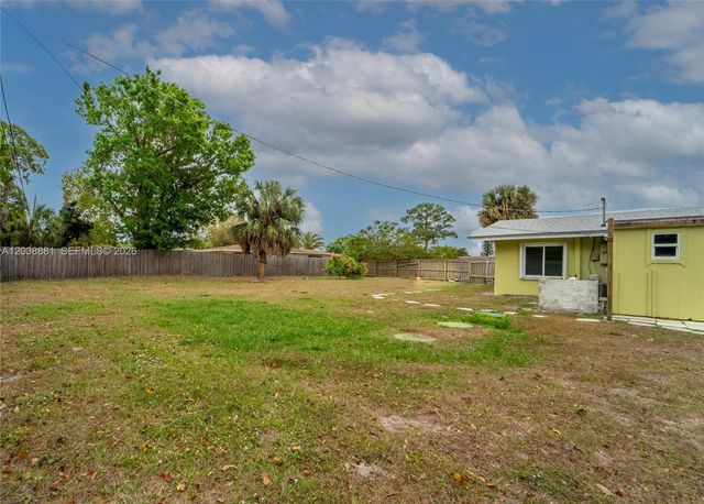 607 N Coconut Ave N 607, Port St. Lucie, FL 34952