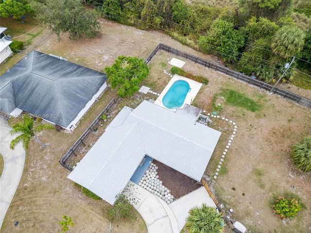 607 N Coconut Ave N 607, Port St. Lucie, FL 34952