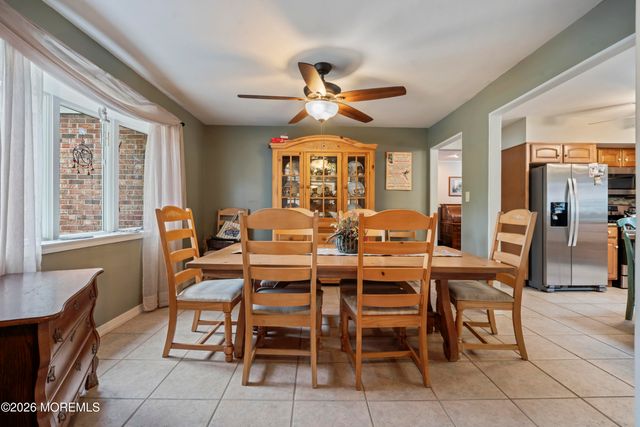 282 Parkview Terrace, Lincroft, NJ 07738