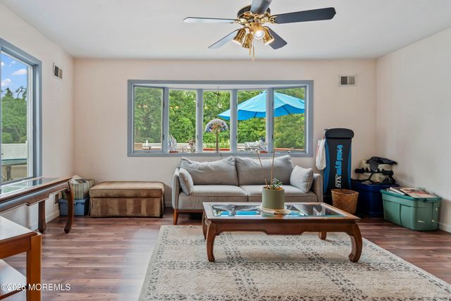 282 Parkview Terrace, Lincroft, NJ 07738