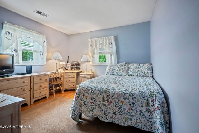 282 Parkview Terrace, Lincroft, NJ 07738