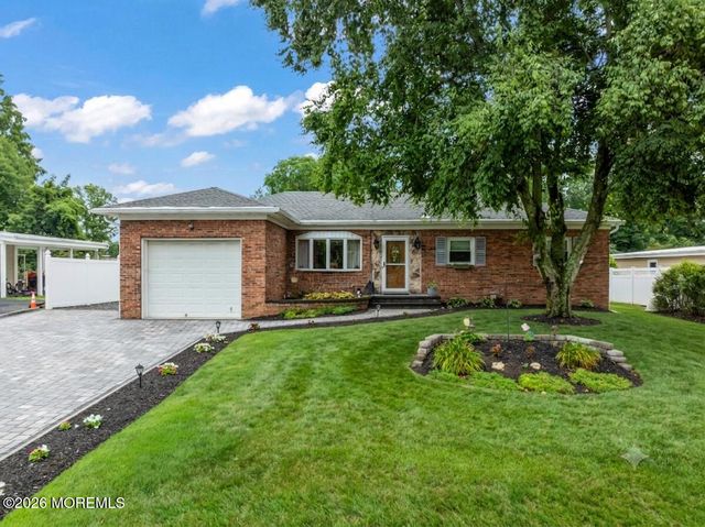 282 Parkview Terrace, Lincroft, NJ 07738
