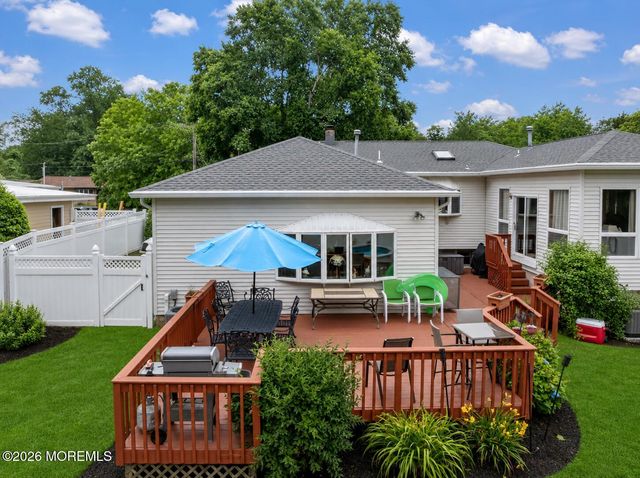 282 Parkview Terrace, Lincroft, NJ 07738