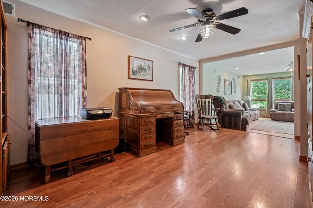 282 Parkview Terrace, Lincroft, NJ 07738