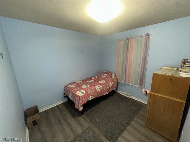 360 James Avenue, Akron, OH 44312