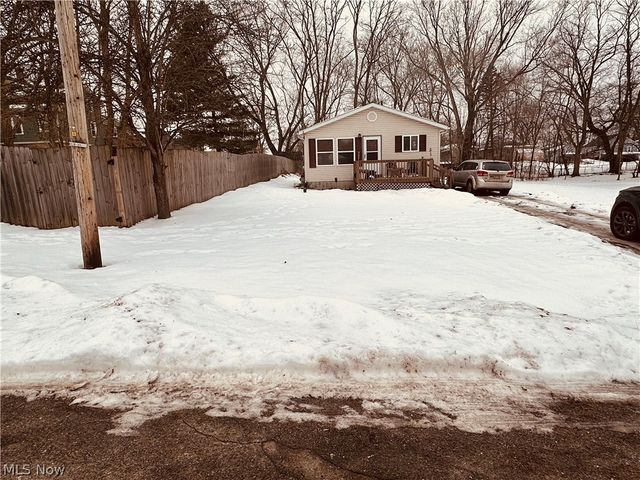 360 James Avenue, Akron, OH 44312