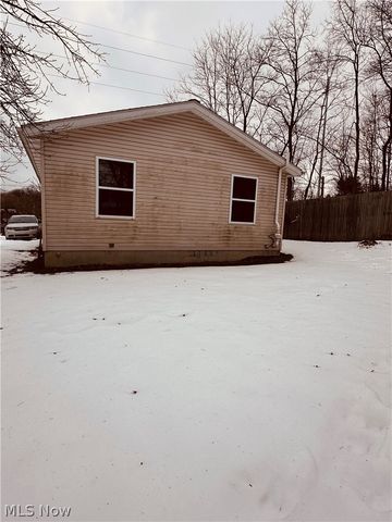 360 James Avenue, Akron, OH 44312