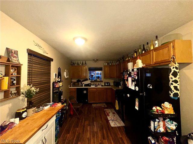 360 James Avenue, Akron, OH 44312