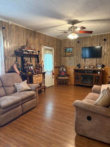 2725 Highway 1, Labadieville, LA 70372