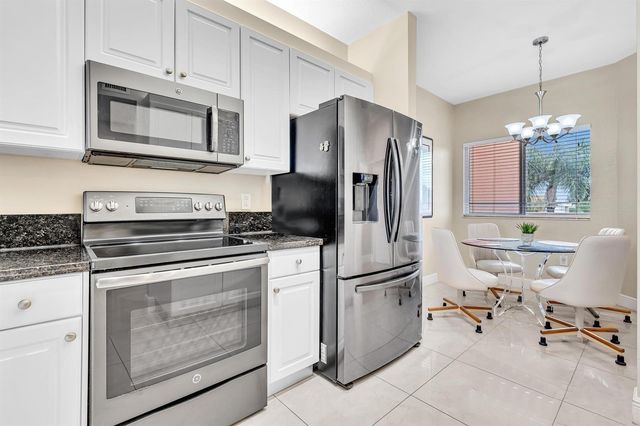 7735 Yardley Drive 406, Tamarac, FL 33321