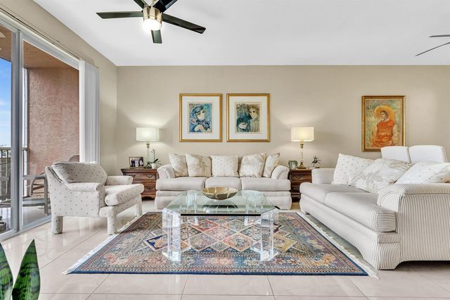 7735 Yardley Drive 406, Tamarac, FL 33321