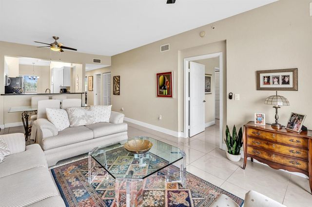 7735 Yardley Drive 406, Tamarac, FL 33321