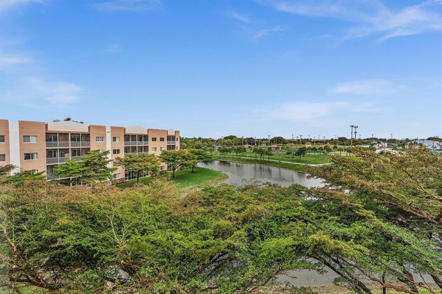 7735 Yardley Drive 406, Tamarac, FL 33321