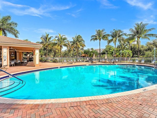 7735 Yardley Drive 406, Tamarac, FL 33321