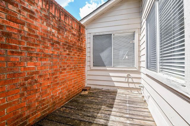 7130 River Garden Drive, Houston, TX 77095