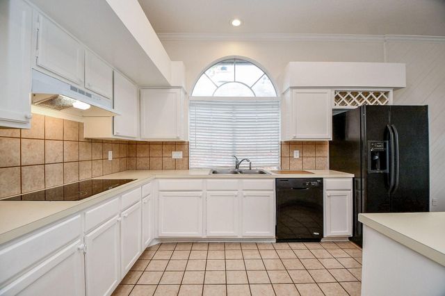 7130 River Garden Drive, Houston, TX 77095