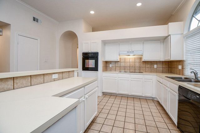 7130 River Garden Drive, Houston, TX 77095