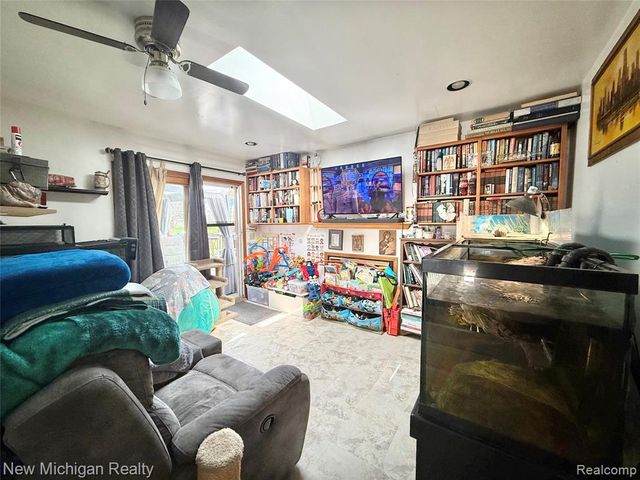 1054 Ransom Drive, Grand Blanc, MI 48507
