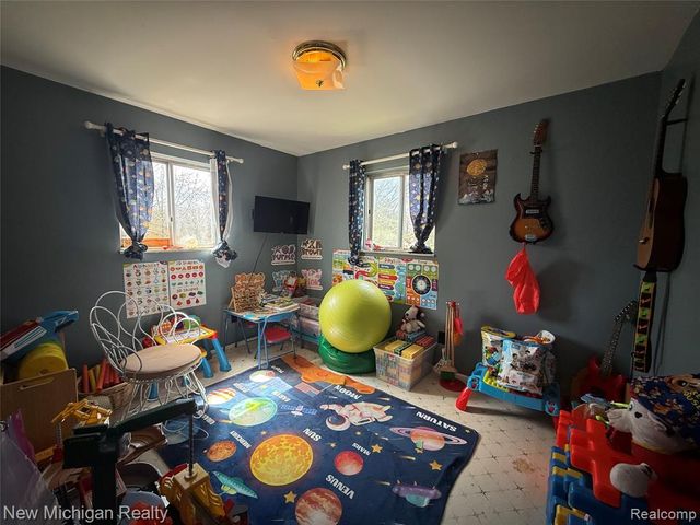 1054 Ransom Drive, Grand Blanc, MI 48507