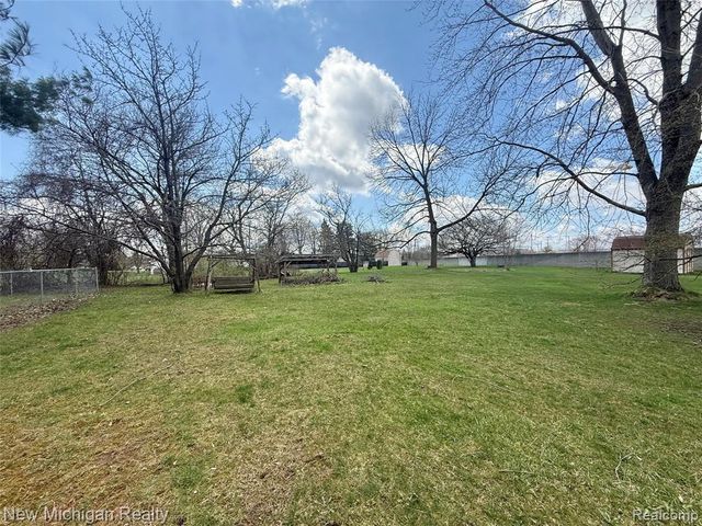 1054 Ransom Drive, Grand Blanc, MI 48507