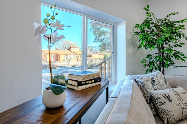 5512 Granite Avenue NE, Albuquerque, NM 87110