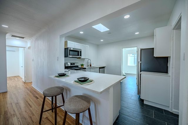 5512 Granite Avenue NE, Albuquerque, NM 87110