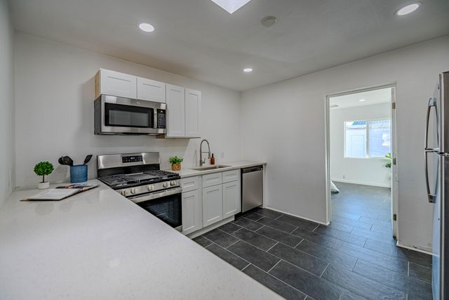 5512 Granite Avenue NE, Albuquerque, NM 87110