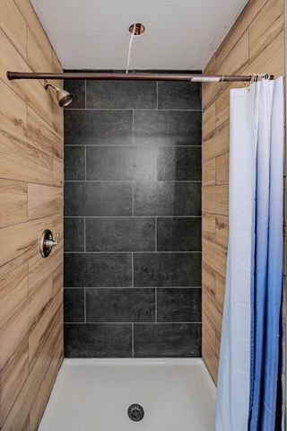 5512 Granite Avenue NE, Albuquerque, NM 87110