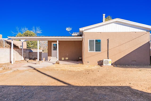 5512 Granite Avenue NE, Albuquerque, NM 87110