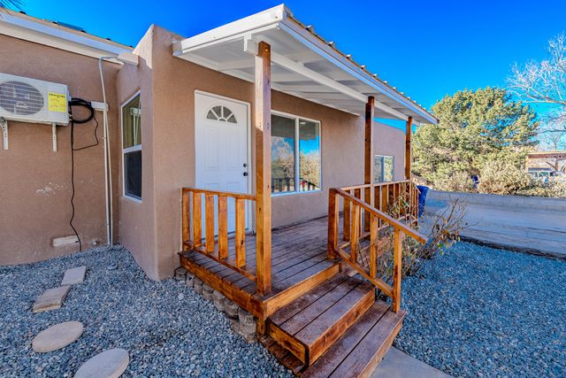 5512 Granite Avenue NE, Albuquerque, NM 87110