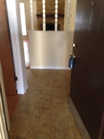 1305 Glenda DR A, Round Rock, TX 78681