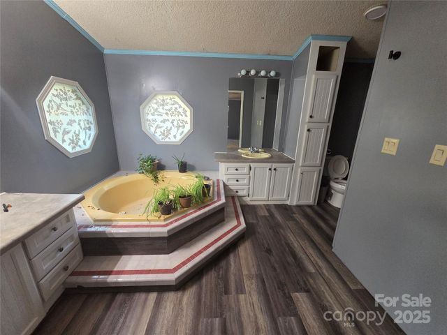 4944 Largo Court, Conover, NC 28613