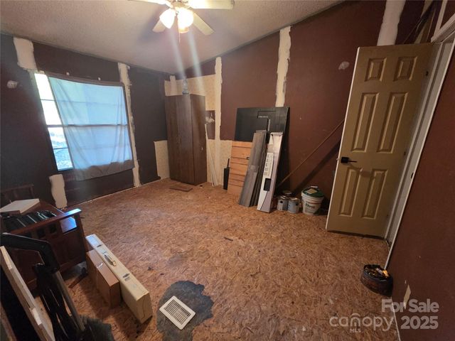 4944 Largo Court, Conover, NC 28613