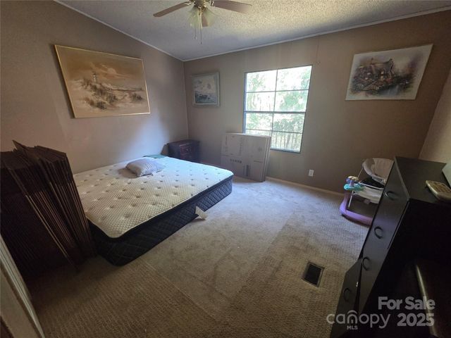 4944 Largo Court, Conover, NC 28613