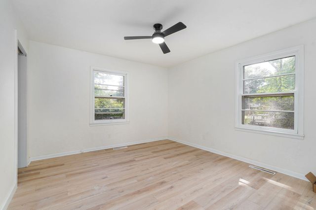 1012 E Morningside Street, Springfield, MO 65807
